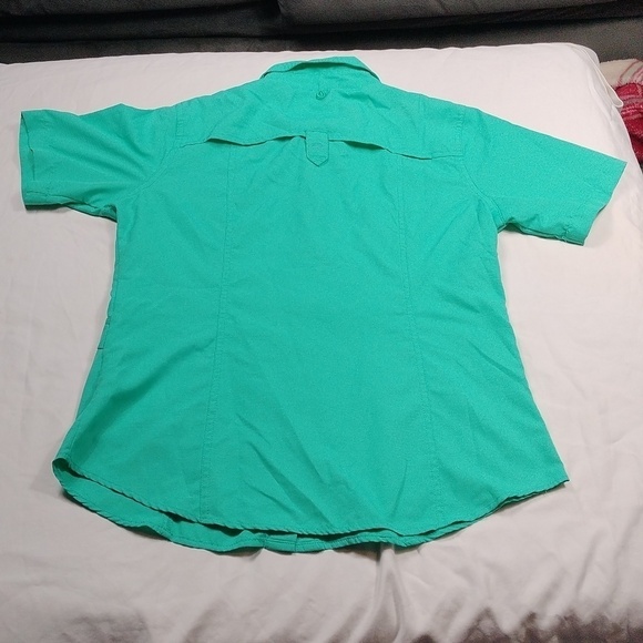 Reel Legends women's medium sized short sleeve button down shirt - Picture 6 of 13